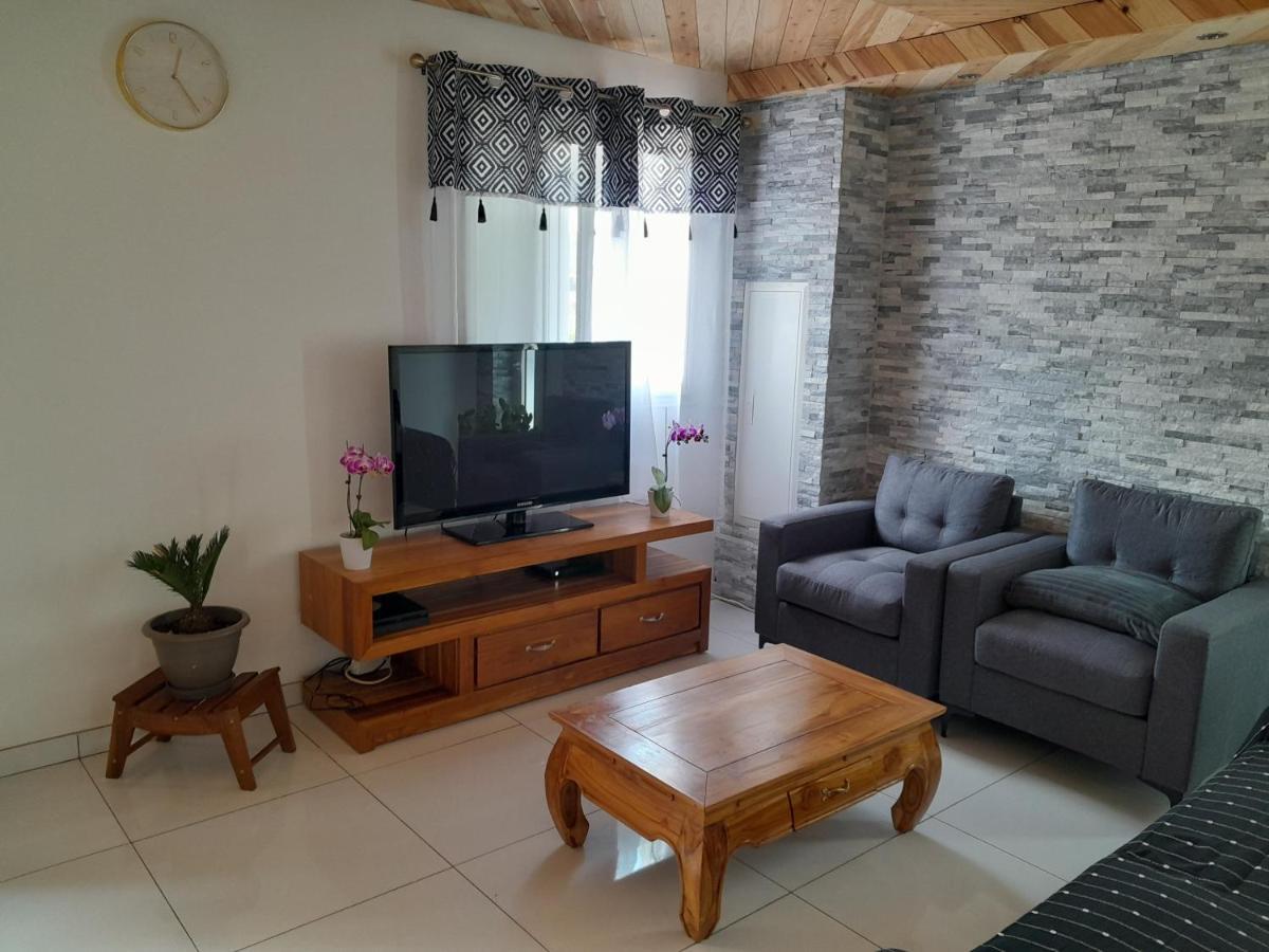 La Kaz Zambaville Avec Jacuzzi Privatif La Plaine-des-Palmistes Extérieur photo